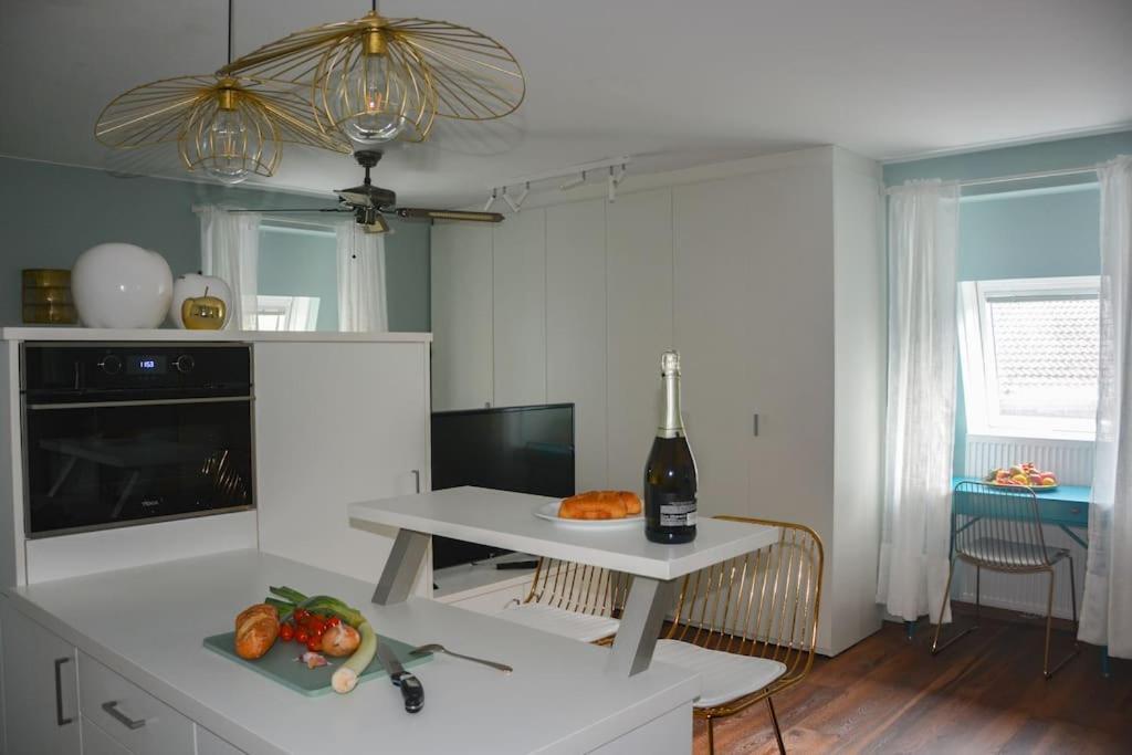Moderne Ferienwohnung Meran Exterior foto