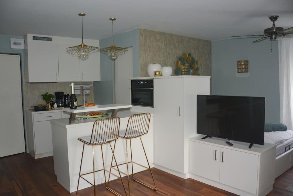 Moderne Ferienwohnung Meran Exterior foto